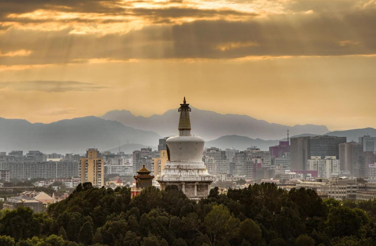 East Sacred Hotel ᴸᴱo---Foreign Accept---Tourism Service English-Speaking 丨 Near Tiananmen Forbidden City丨very Close To Metro Zhangzizhong And Beixinqiao 丨european Foot Ball English丨free Advance Tickets And Laundry Drying Service Coffee Snacks بكين المظهر الخارجي الصورة
