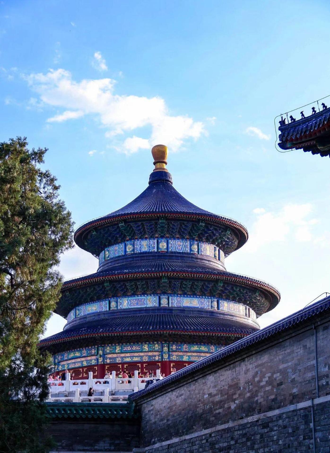 East Sacred Hotel ᴸᴱo---Foreign Accept---Tourism Service English-Speaking 丨 Near Tiananmen Forbidden City丨very Close To Metro Zhangzizhong And Beixinqiao 丨european Foot Ball English丨free Advance Tickets And Laundry Drying Service Coffee Snacks بكين المظهر الخارجي الصورة